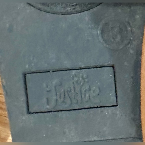 Justice Brown Fringe and Rhinestone Booties Size 3 - Picture 13 of 15